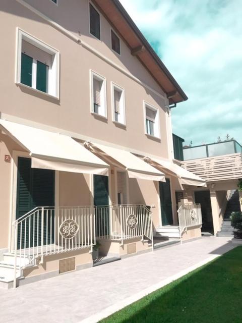 Residence Stella Marina di Massa Exterior foto