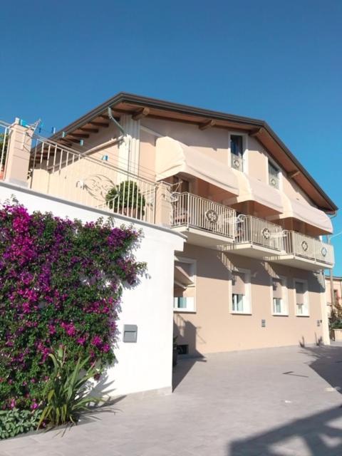 Residence Stella Marina di Massa Exterior foto